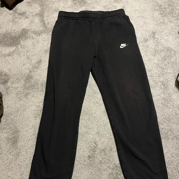 Nike Pants Mens Black Nike Sweatpants With Back Pocket Poshmark